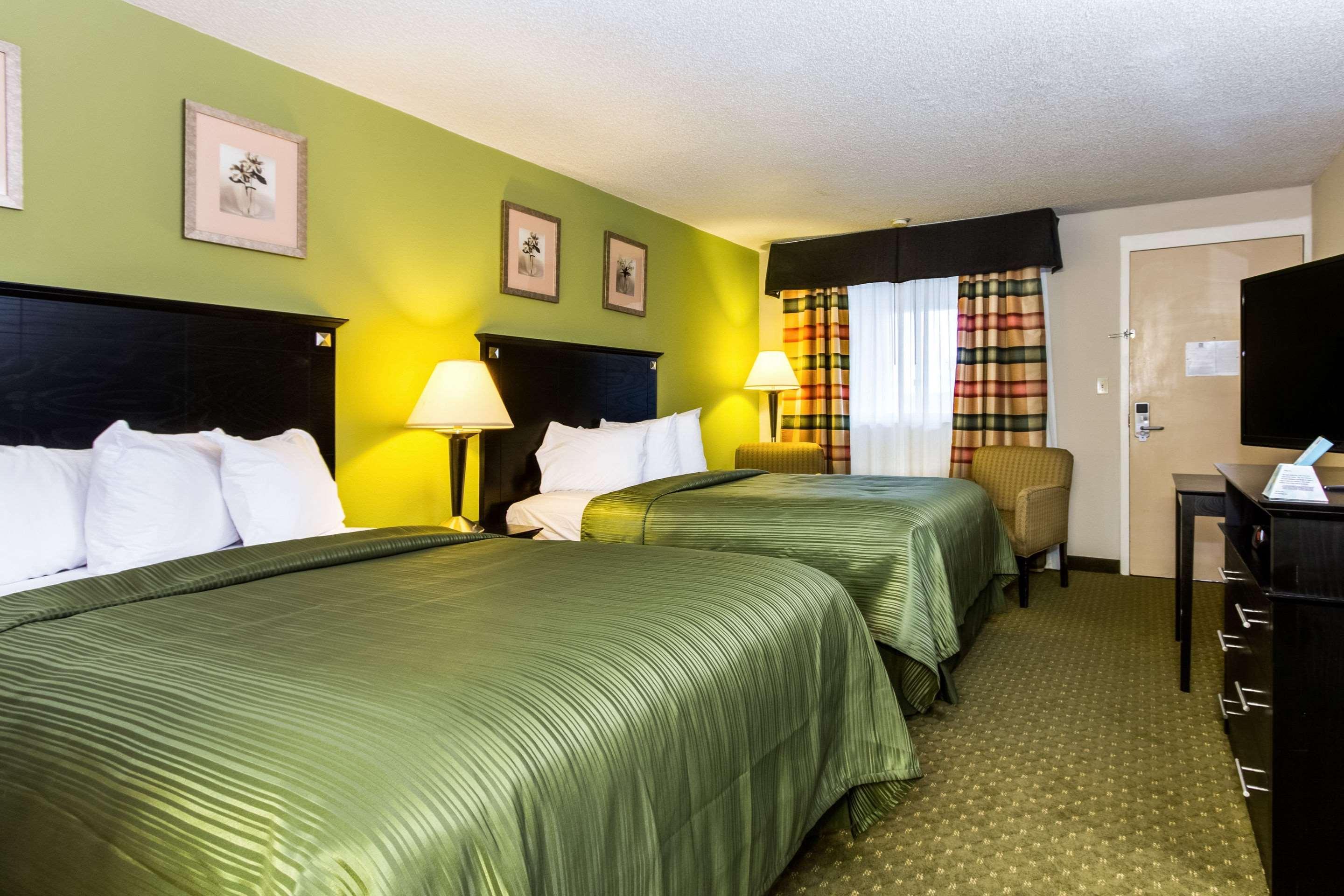 Quality Inn & Suites Moline - Quad Cities מראה חיצוני תמונה